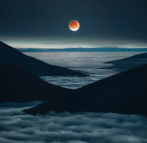 Лунное затмение в Тельце в 2023 году: Космический путеводитель для всех знаков Зодиак